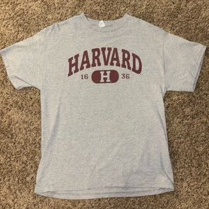 Vintage Harvard T-shirt! Size men’s Large.